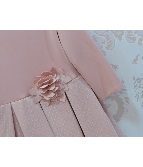 Vestido neopreno y tul rosa empolvado