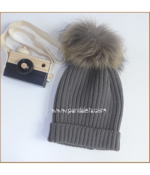 Gorro canale gris oscuro pompon pelo natural
