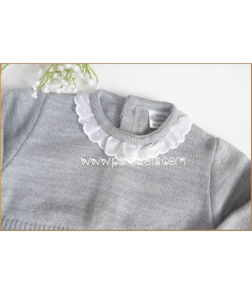 Jersey lana gris con cuello batista blanco