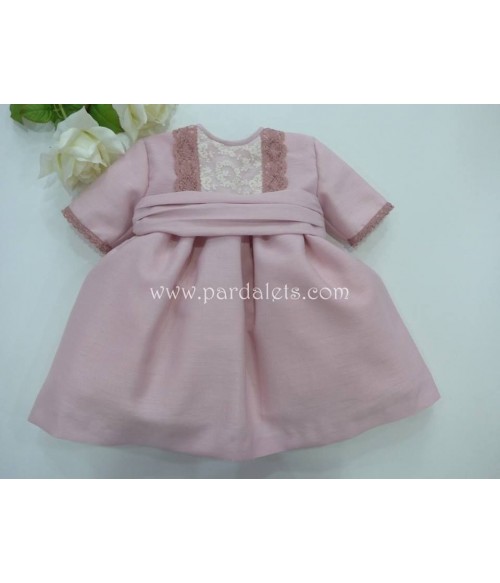 Vestido de seda rosa empolvado