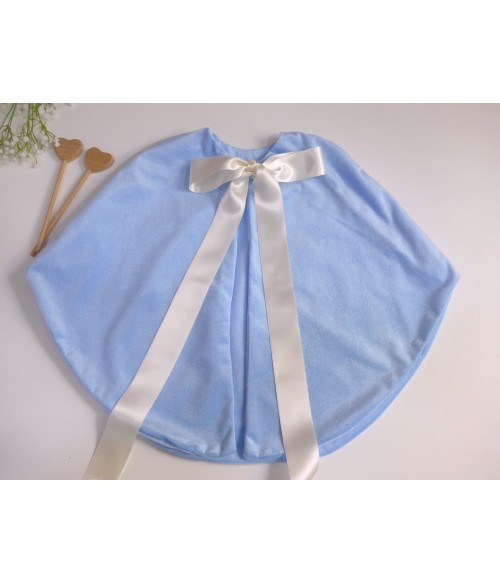 Capa azul con lazada beig